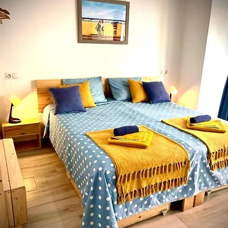 Bonita Loft C Junto Plaza Mayor, Les Muralles Apartment *